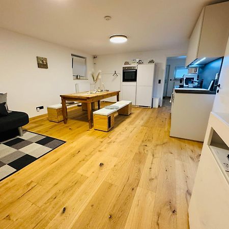 Ferien- Und Business Apartment Cadolzburg Bagian luar foto