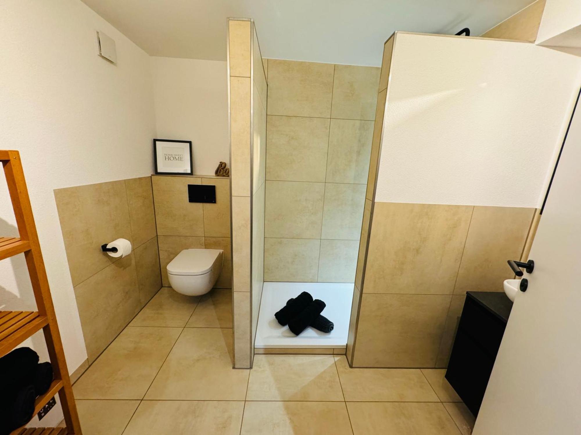 Ferien- Und Business Apartment Cadolzburg Bagian luar foto
