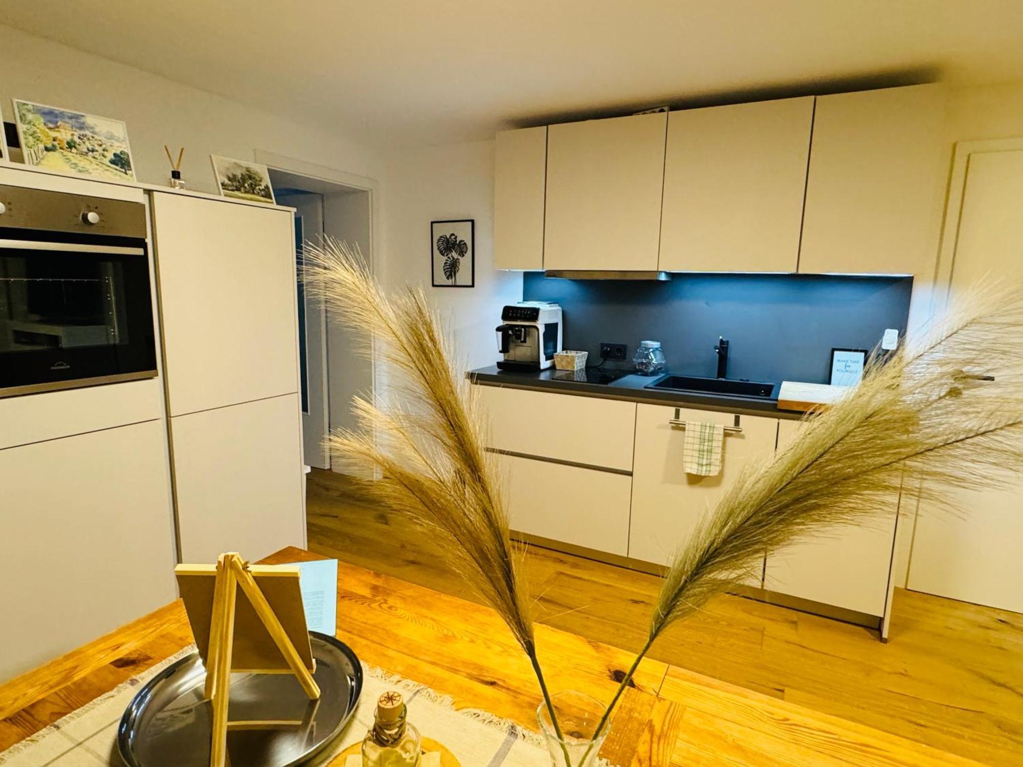 Ferien- Und Business Apartment Cadolzburg Bagian luar foto