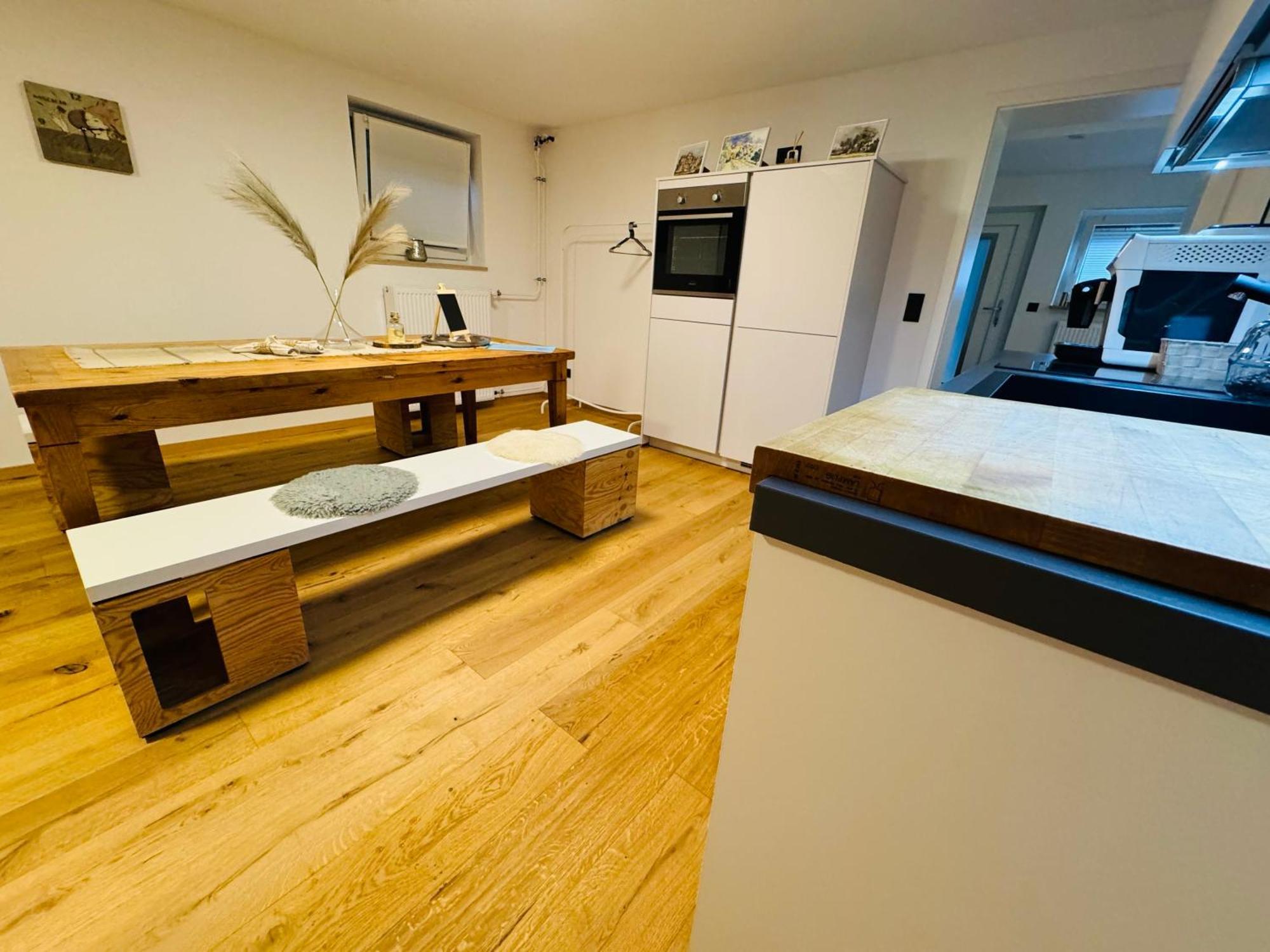 Ferien- Und Business Apartment Cadolzburg Bagian luar foto